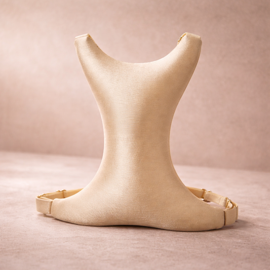 VÉRA™ · Side-sleeping support. Skin-first design.